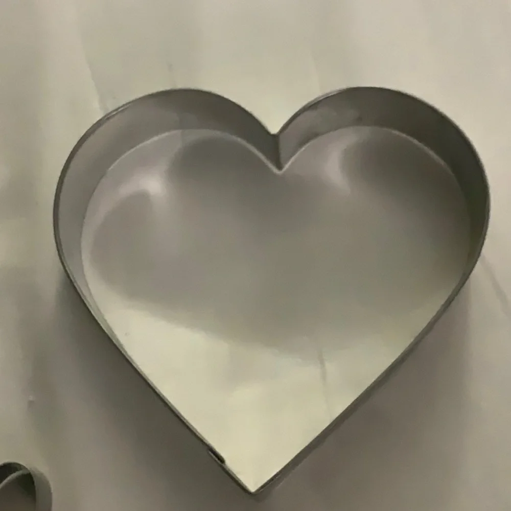 Vintage 4’ Heart, Mini 3’ Tree & Ghost Cookie Cutters EUC